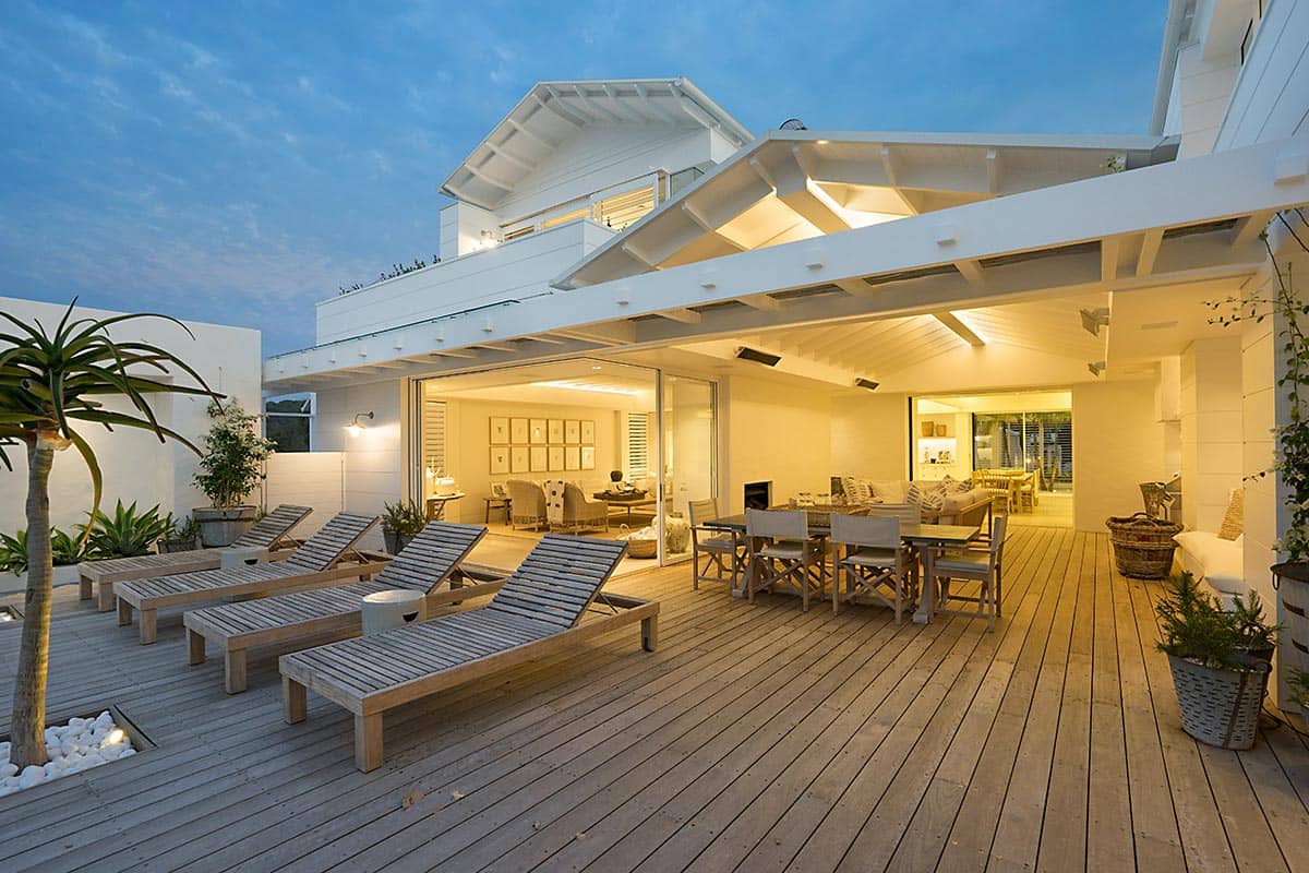 Modern Outdoor Retreat Modern Outdoor Retreat